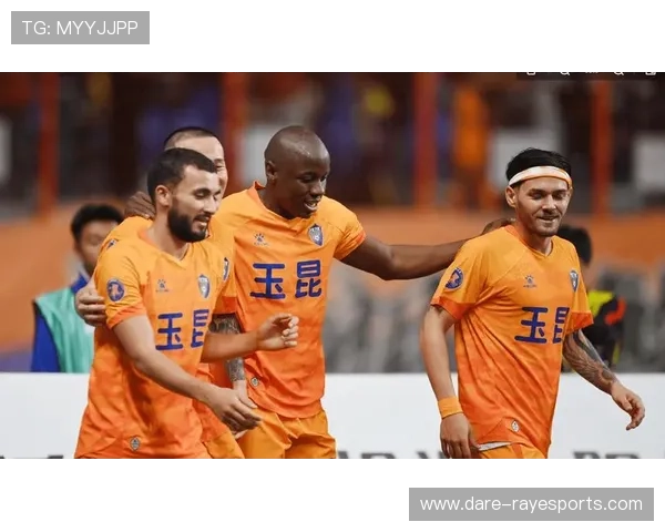 中国足球新签约球星名单揭晓强援加盟助力球队未来发展